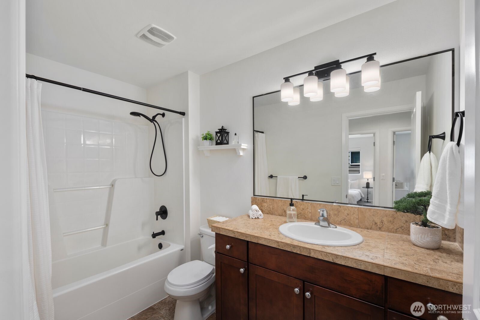 4026 S 380th Place , Auburn, WA 98001
