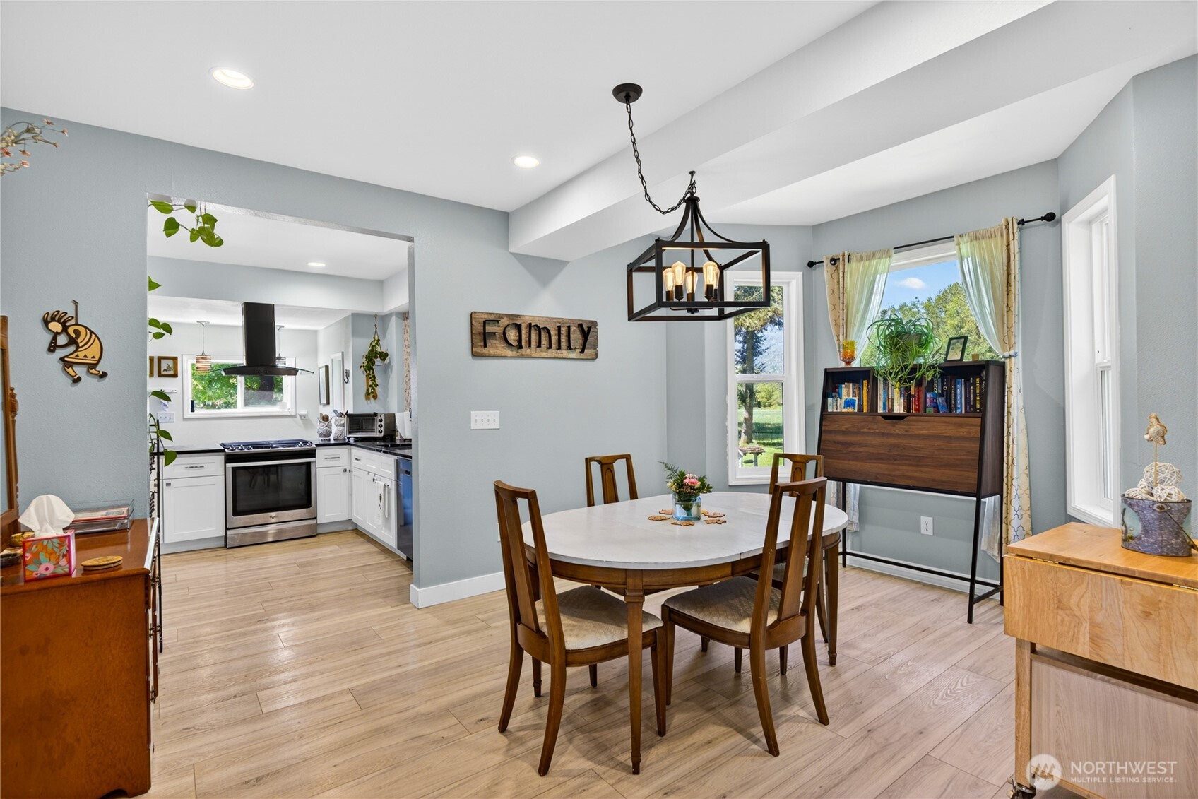 2115 Valley Highway , Deming, WA 98244-9115