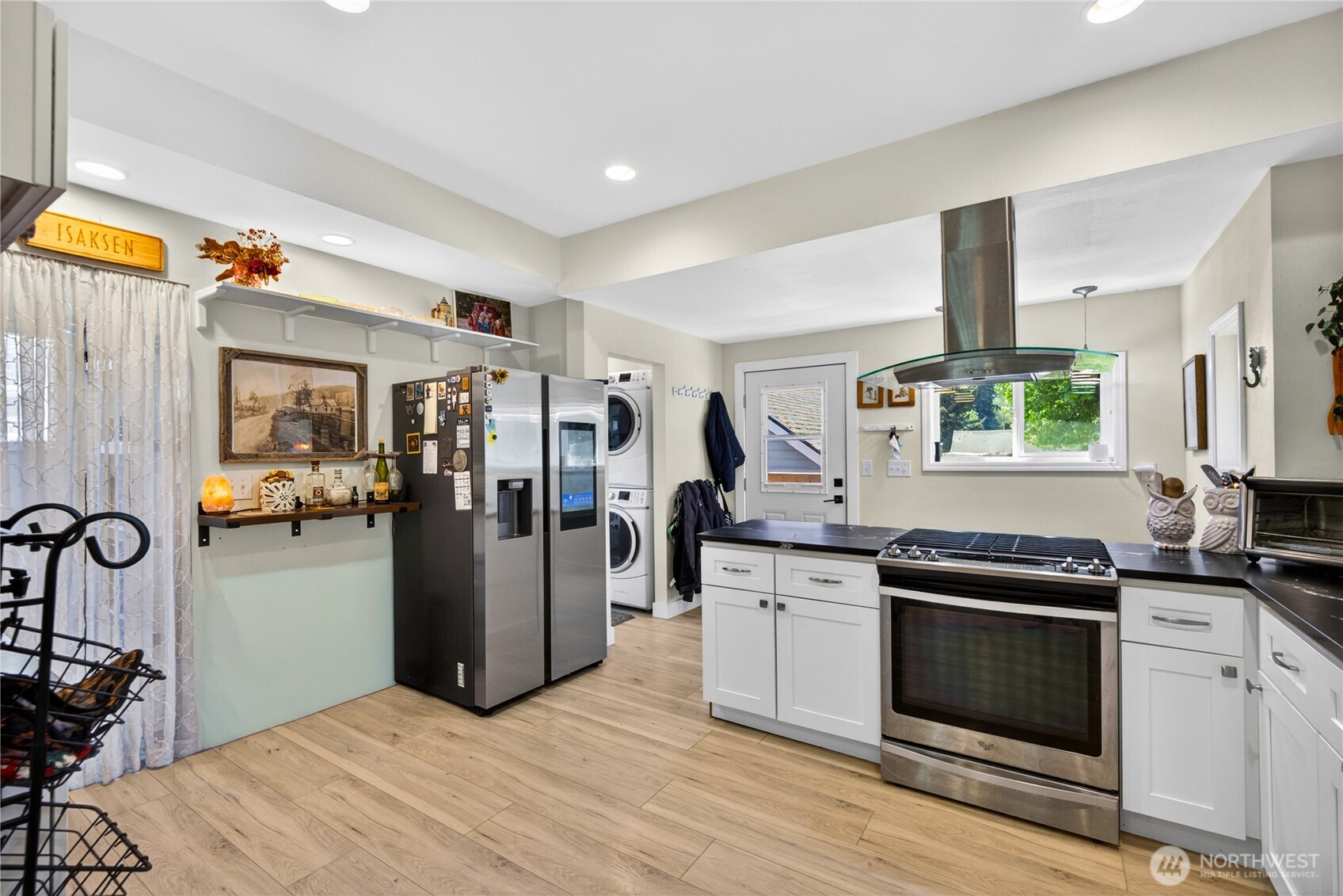 2115 Valley Highway , Deming, WA 98244-9115