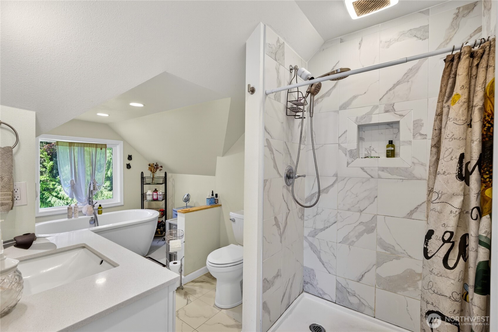 2115 Valley Highway , Deming, WA 98244-9115