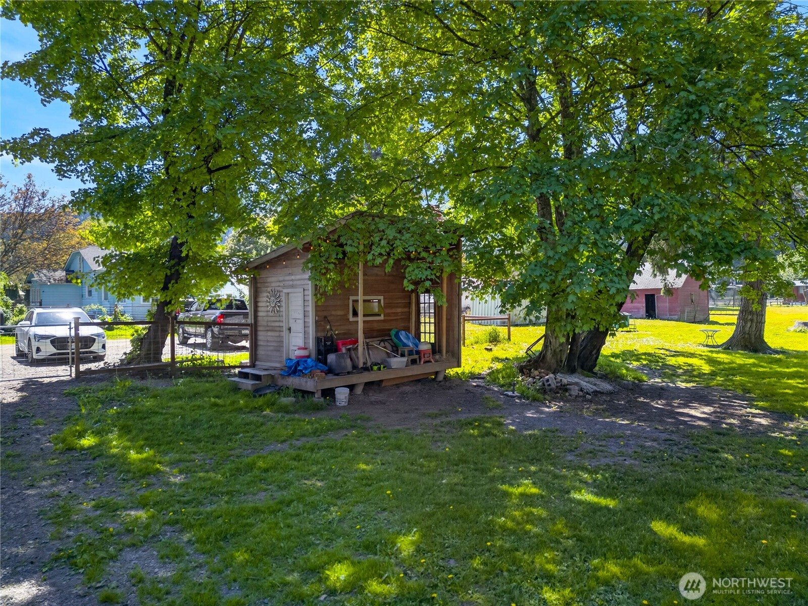 2115 Valley Highway , Deming, WA 98244-9115