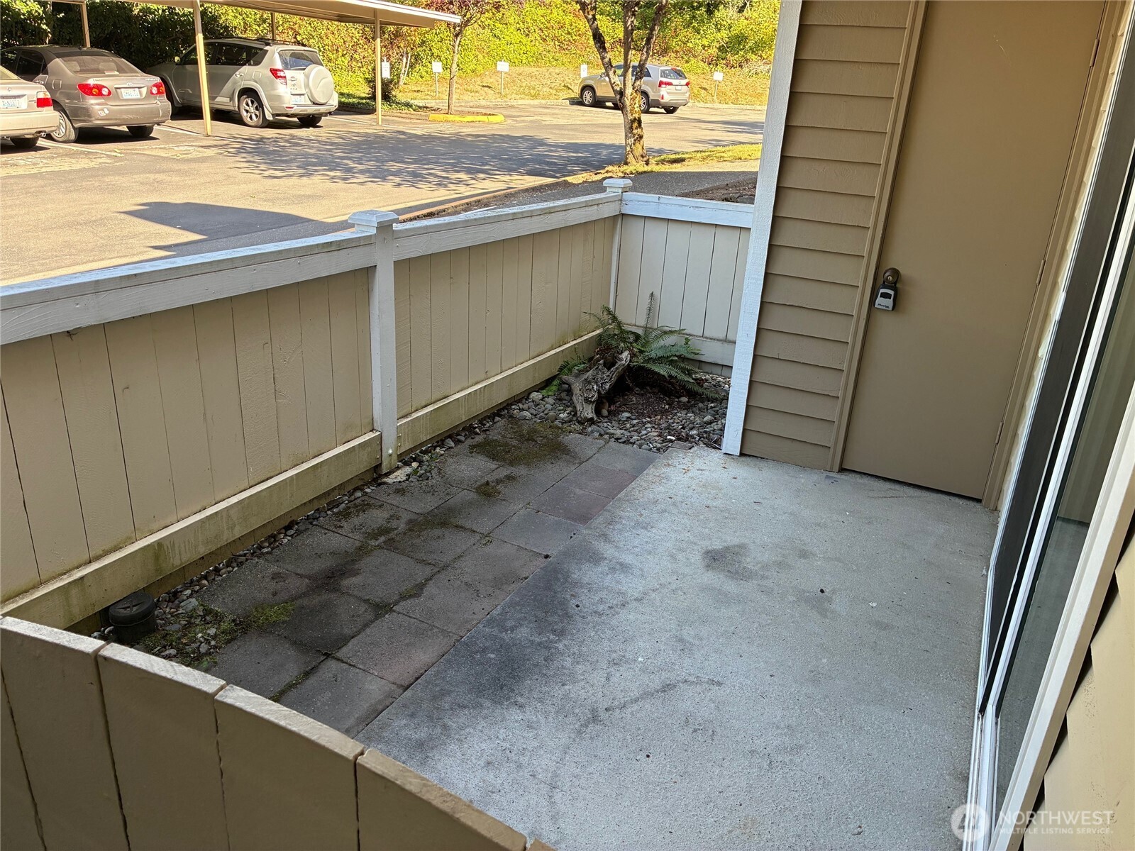 21301 52nd Avenue W #B111, Mountlake Terrace, WA 98043