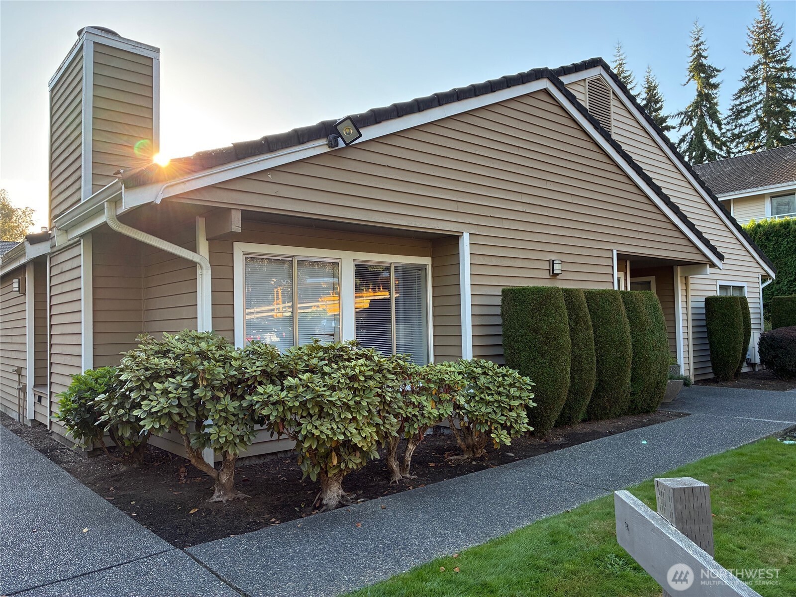 21301 52nd Avenue W #B111, Mountlake Terrace, WA 98043