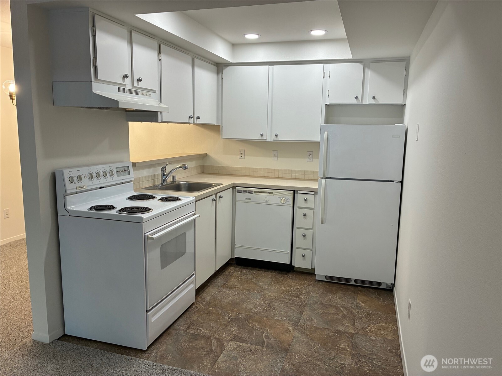 21301 52nd Avenue W #B111, Mountlake Terrace, WA 98043