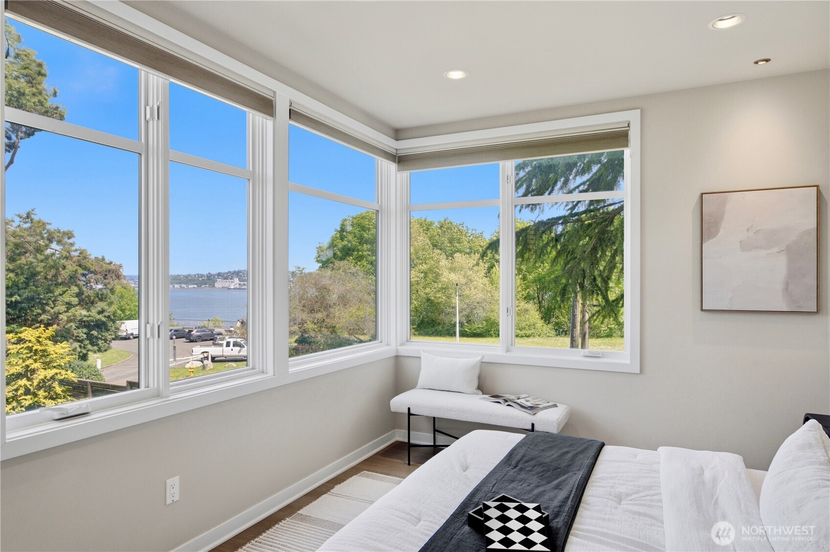 1311 Palm Avenue SW, Seattle, WA 98116