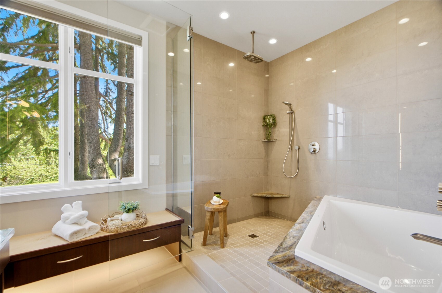 1311 Palm Avenue SW, Seattle, WA 98116