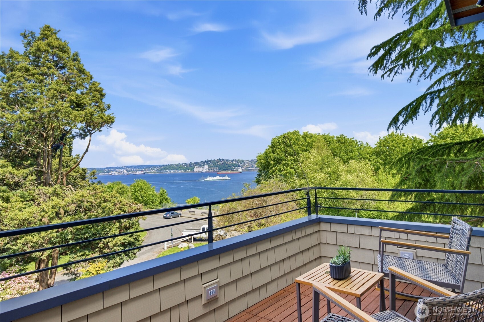 1311 Palm Avenue SW, Seattle, WA 98116