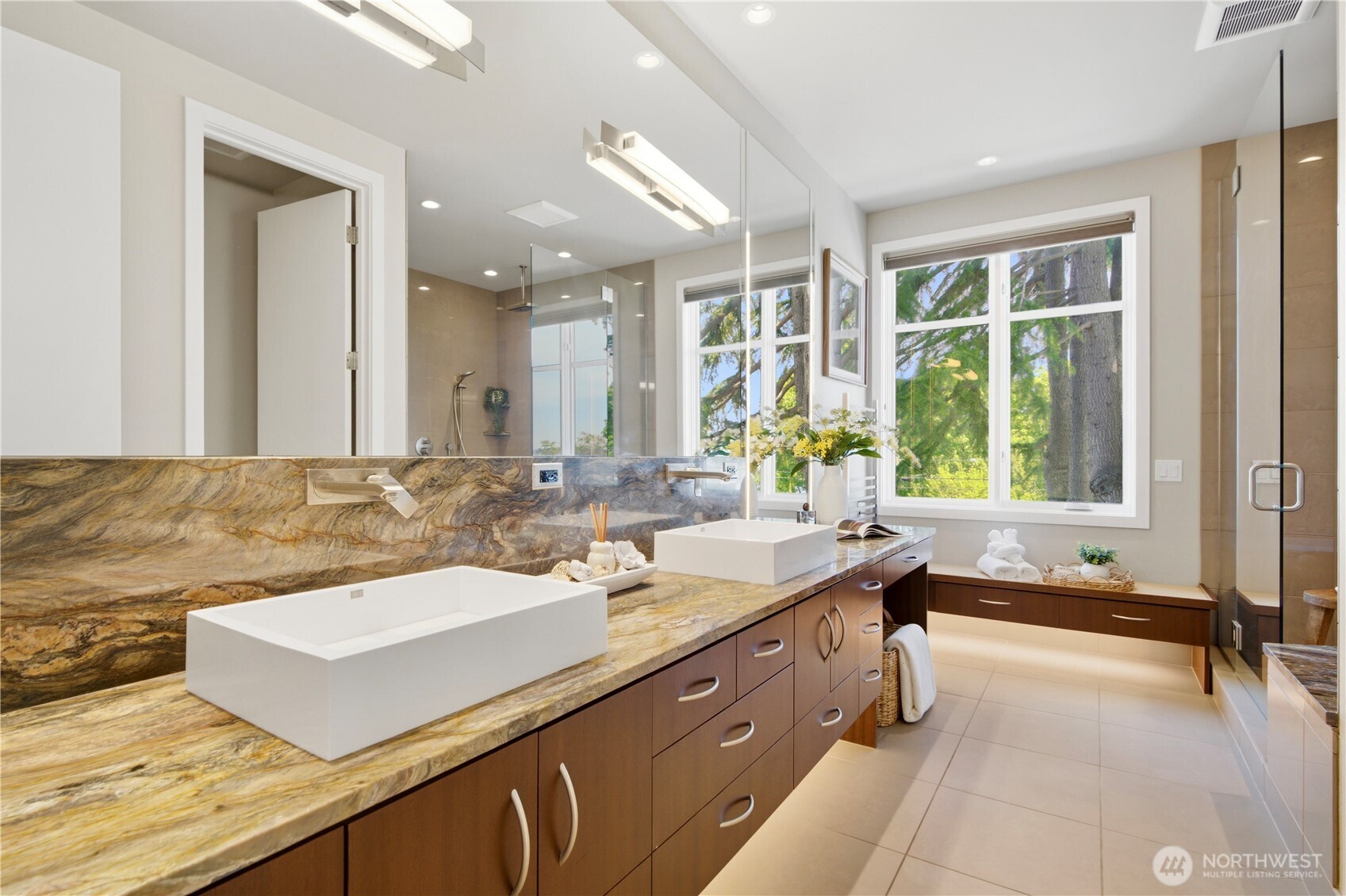 1311 Palm Avenue SW, Seattle, WA 98116