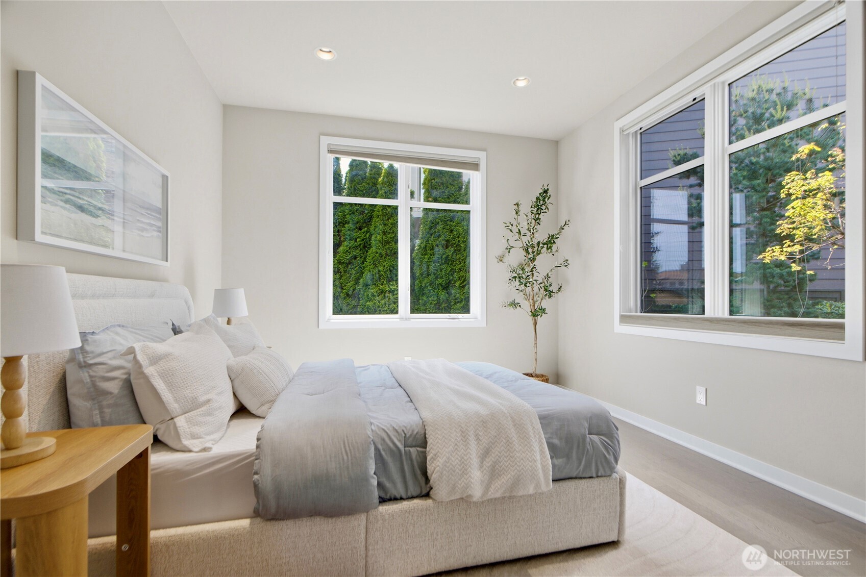 1311 Palm Avenue SW, Seattle, WA 98116