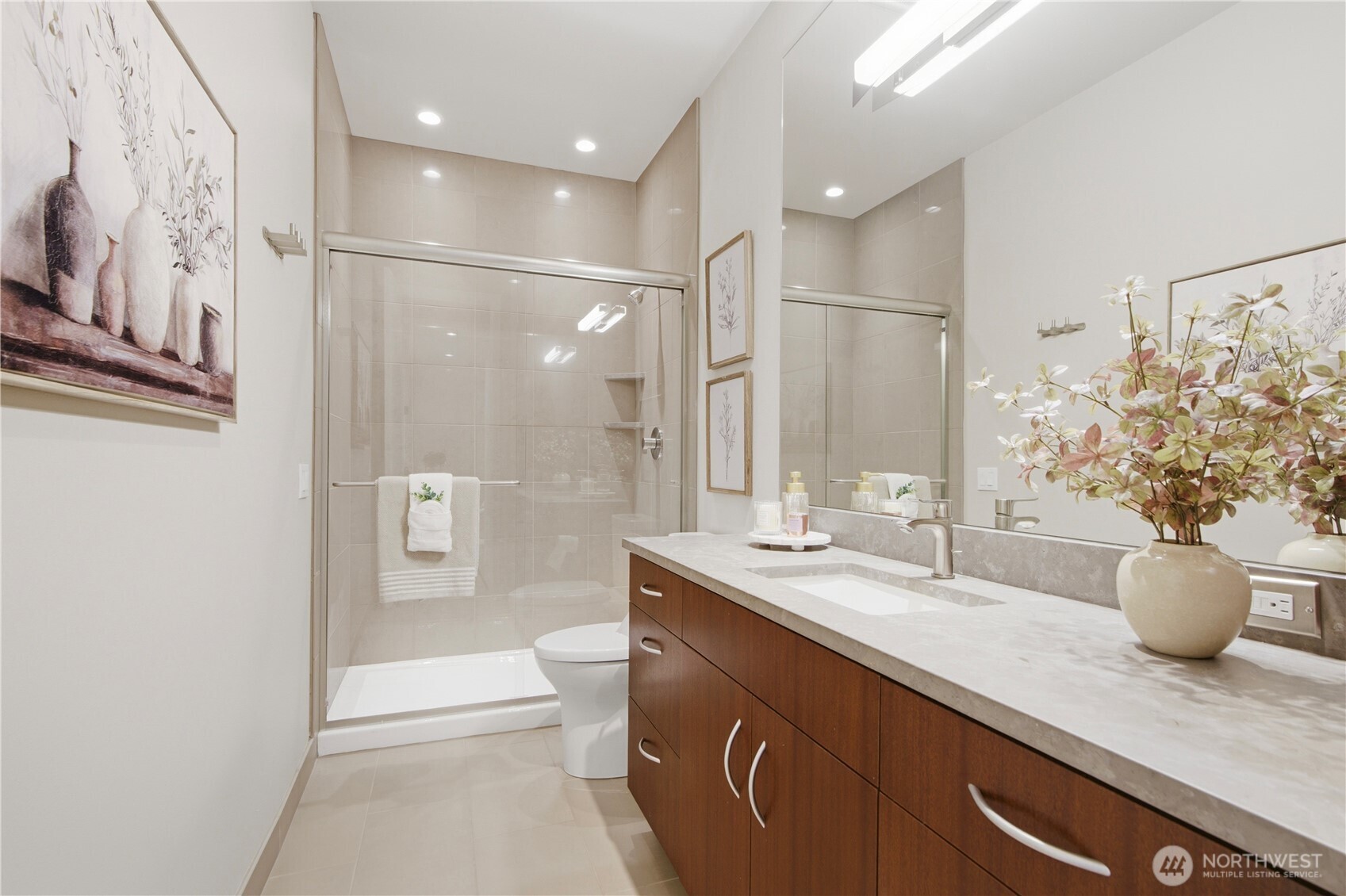 1311 Palm Avenue SW, Seattle, WA 98116