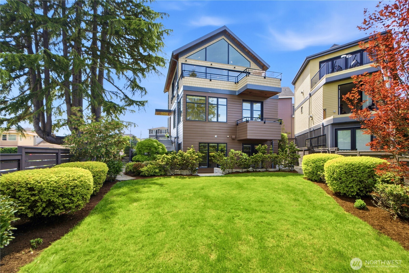 1311 Palm Avenue SW, Seattle, WA 98116