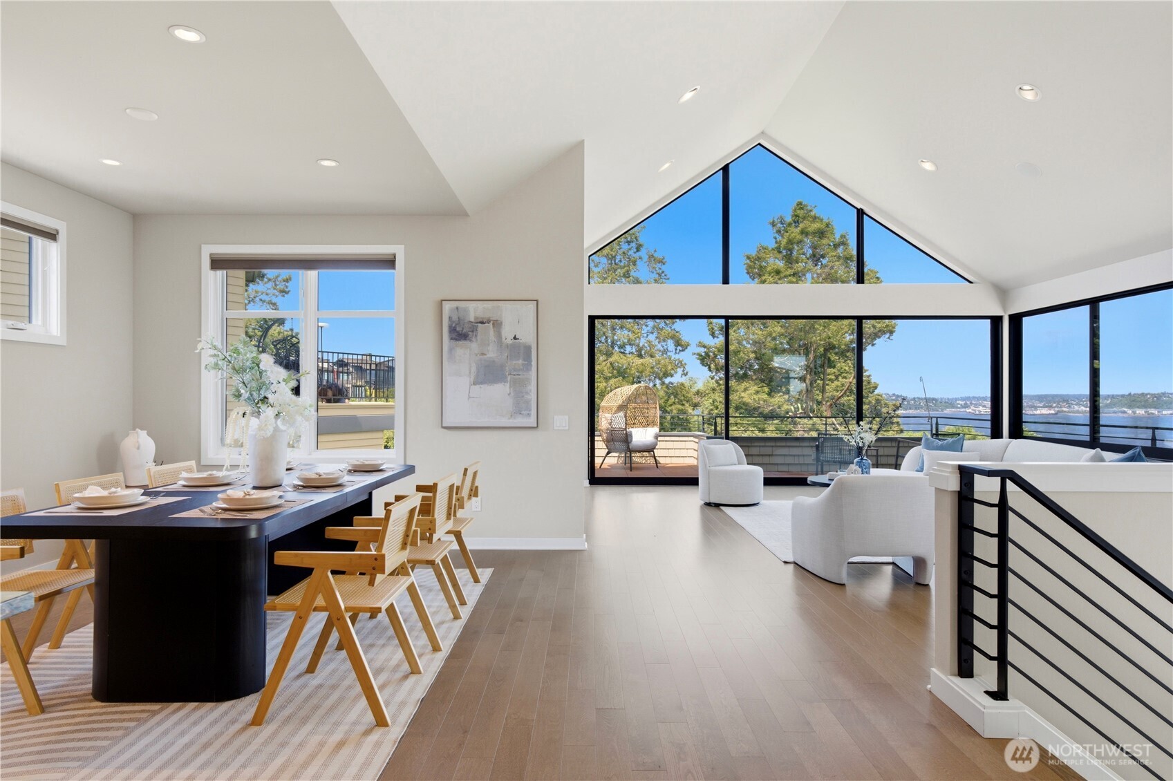 1311 Palm Avenue SW, Seattle, WA 98116
