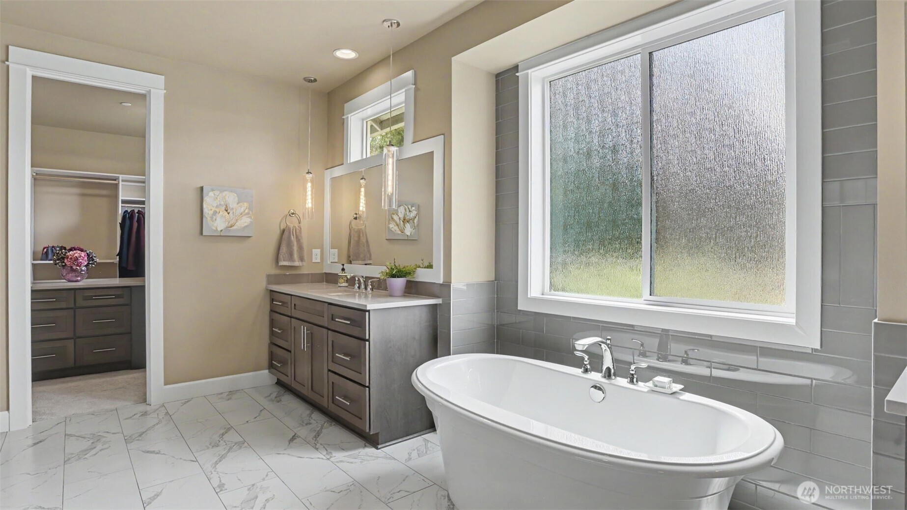 24020 NE 20th Street , Sammamish, WA 98074