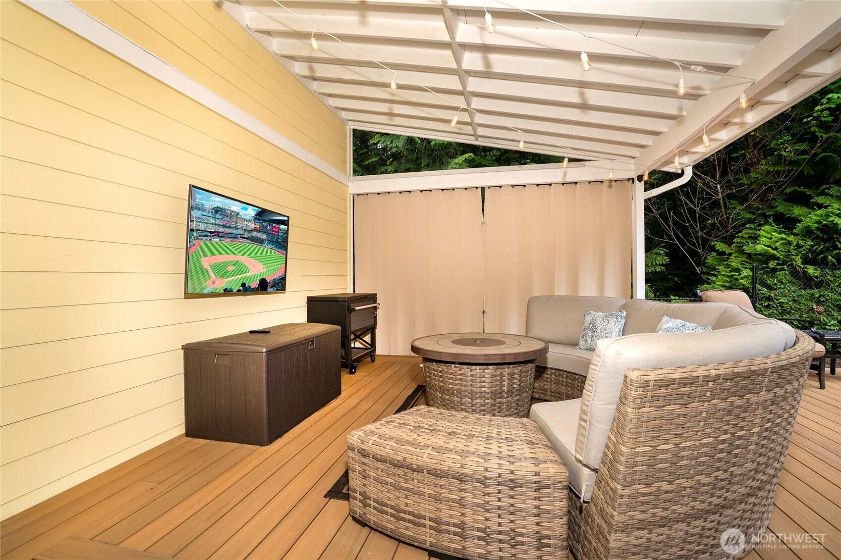 18104 NE 196th Street , Woodinville, WA 98077
