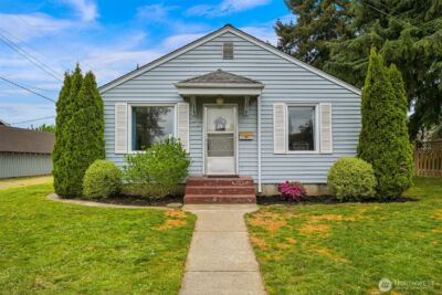 204 S 16th Street , Lynden, WA 98264