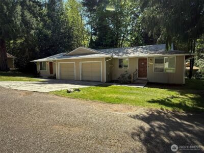 4416 Ridgewood Court NW #A & B, Olympia, WA 98502