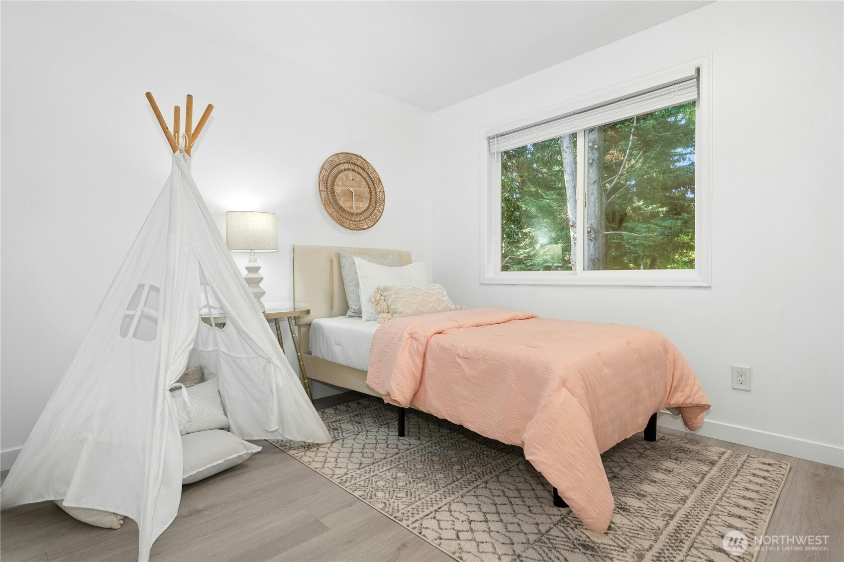 7214 NE 155th Street , Kenmore, WA 98028