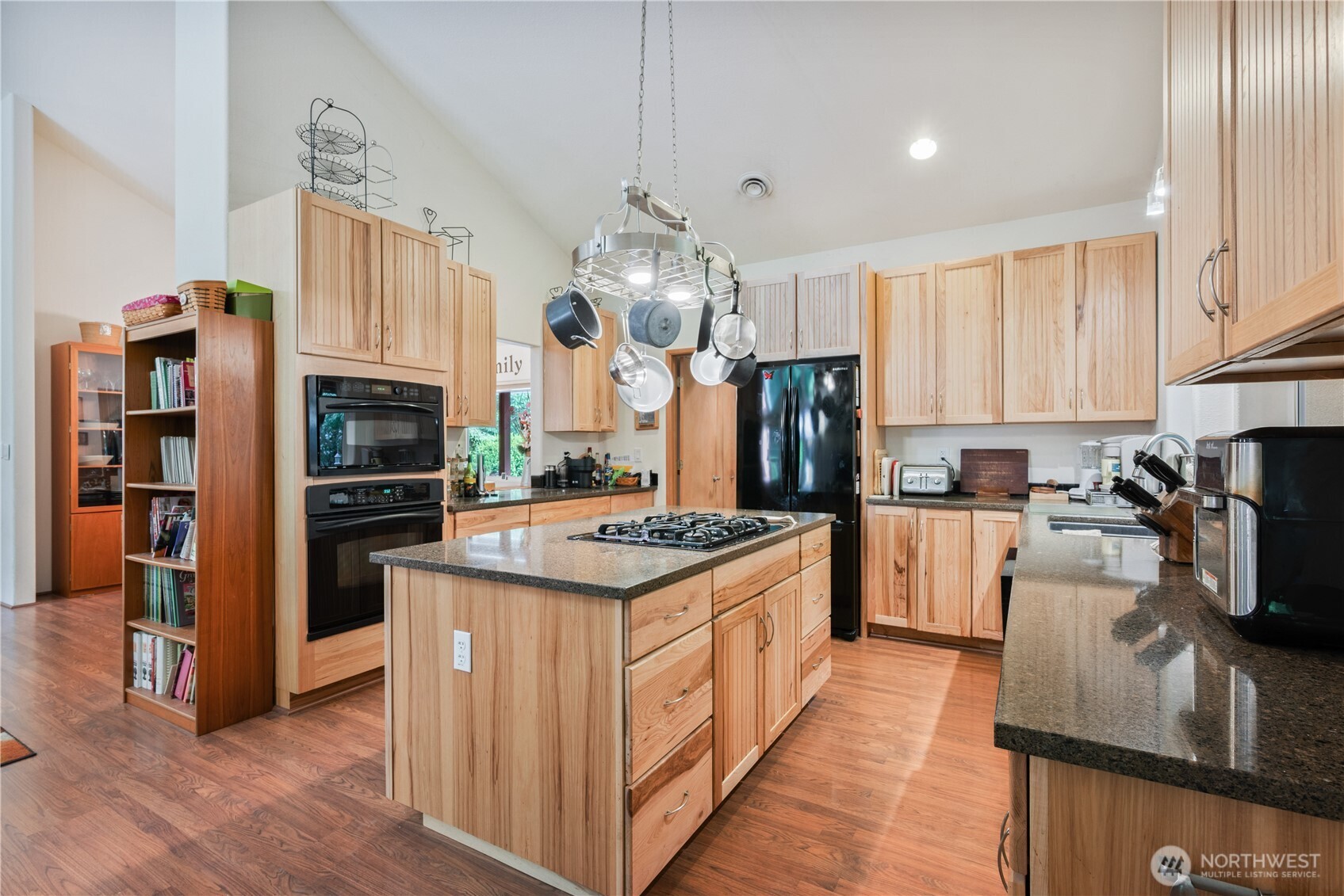 1975 Coal Creek Road , Longview, WA 98632