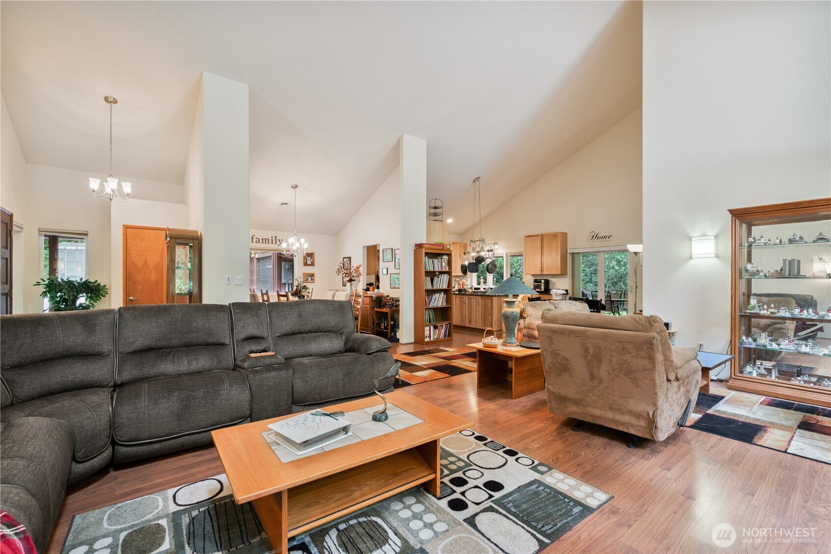 1975 Coal Creek Road , Longview, WA 98632