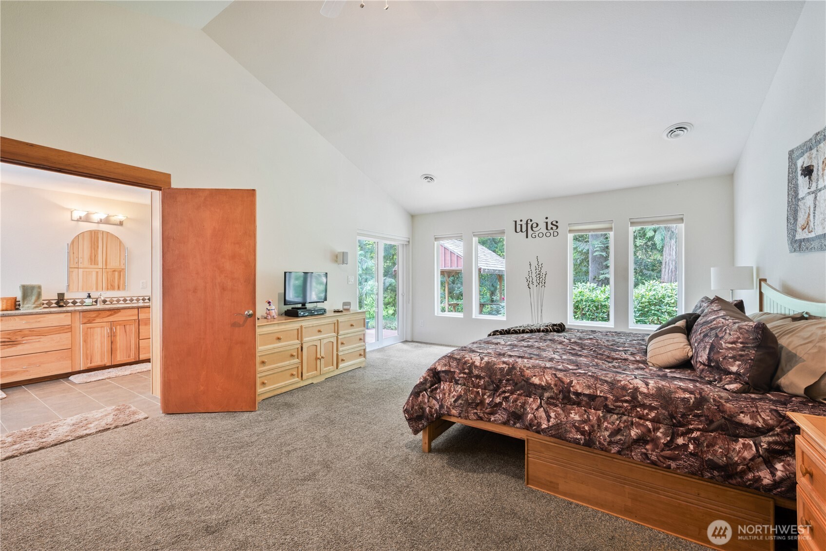 1975 Coal Creek Road , Longview, WA 98632