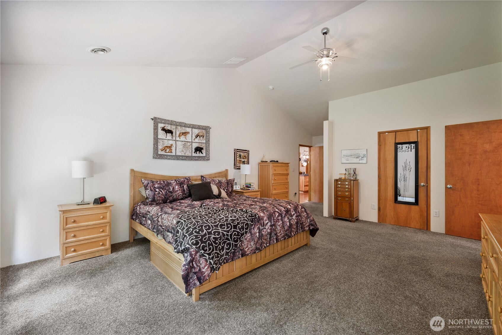 1975 Coal Creek Road , Longview, WA 98632