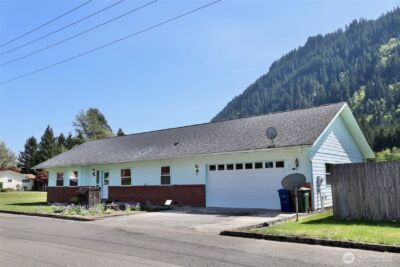 693 Temple Avenue , Morton, WA 98356 - Photo 3