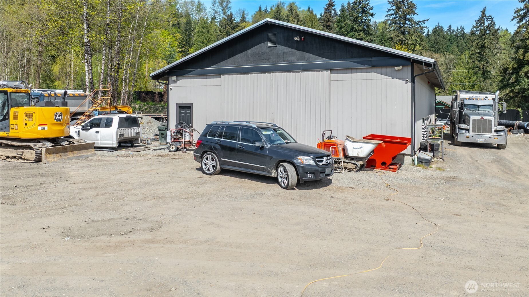 37405 Pacific Highway S, Federal Way, WA 98003-7454