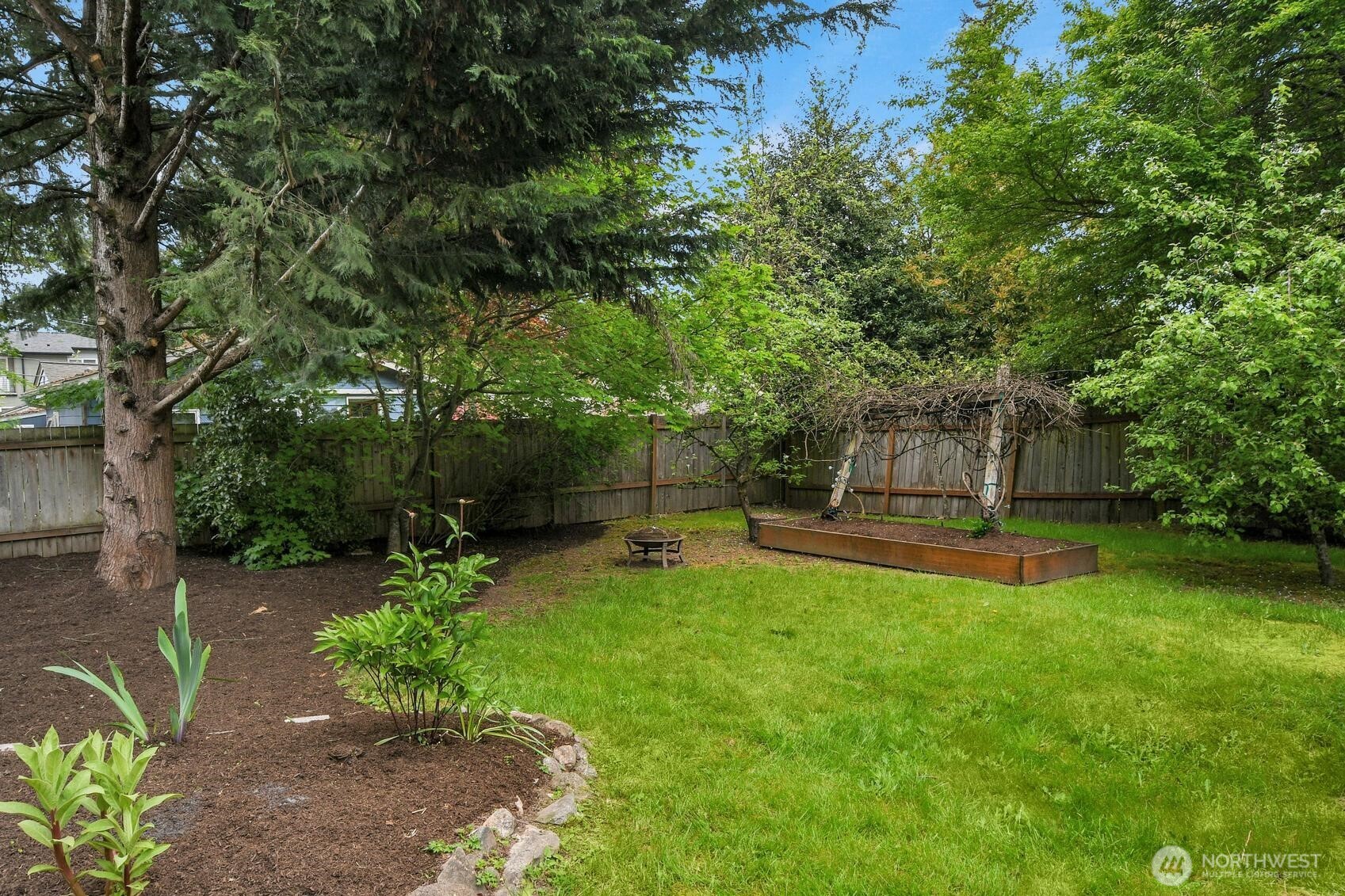 14339 Ashworth Avenue N, Seattle, WA 98133
