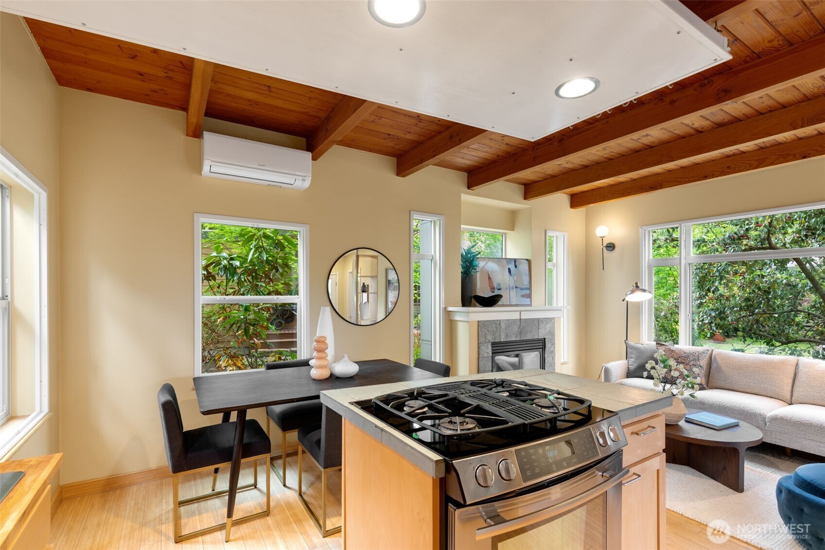 20215 15th Avenue NW #E, Shoreline, WA 98177