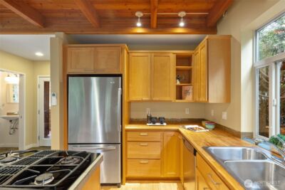 20215 15th Avenue NW #E, Shoreline, WA 98177 - Photo 16