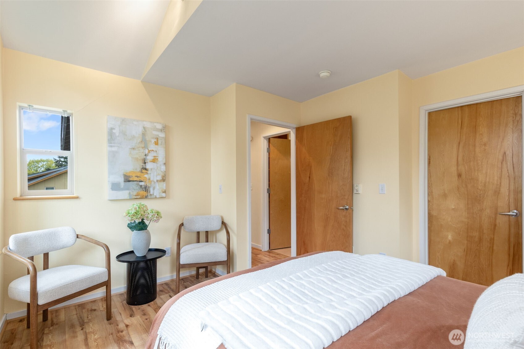 20215 15th Avenue NW #E, Shoreline, WA 98177