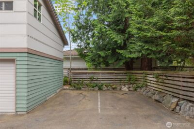 20215 15th Avenue NW #E, Shoreline, WA 98177 - Photo 36