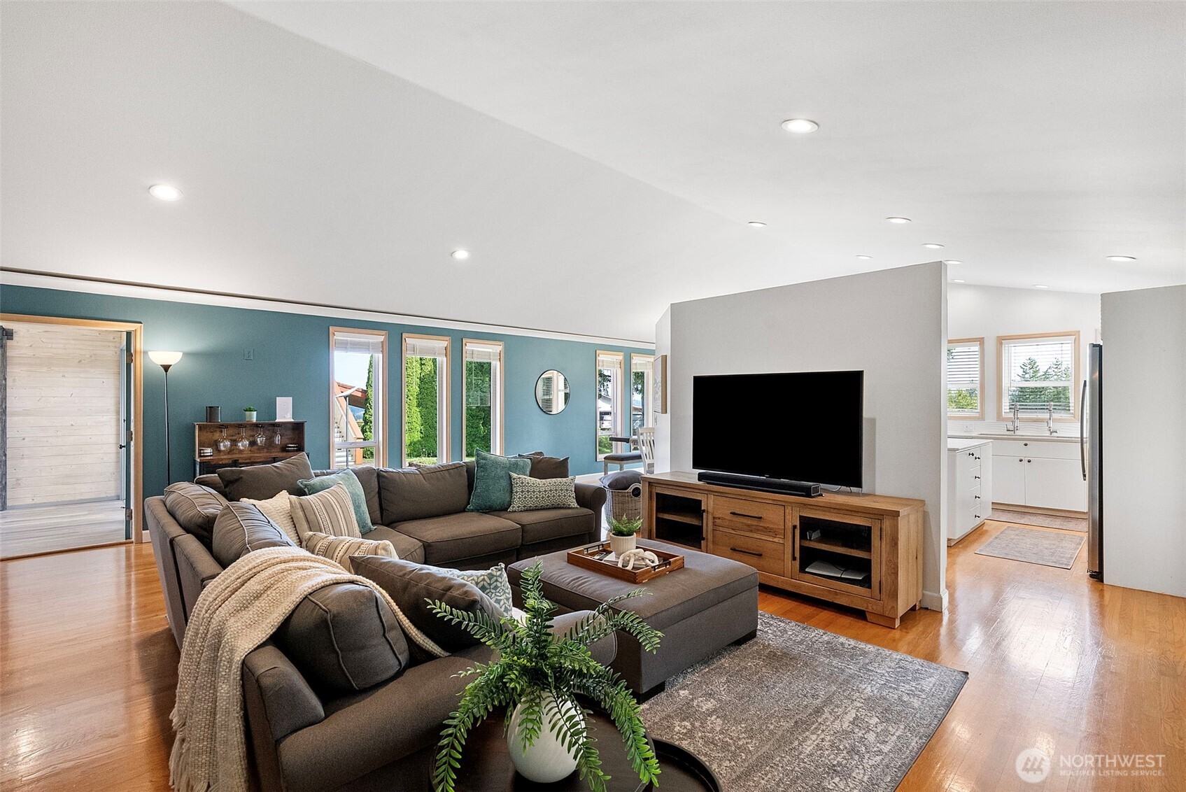 5149 NW Viewpoint Lane , Bremerton, WA 98312