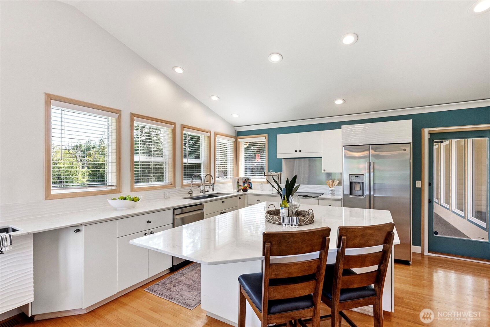 5149 NW Viewpoint Lane , Bremerton, WA 98312