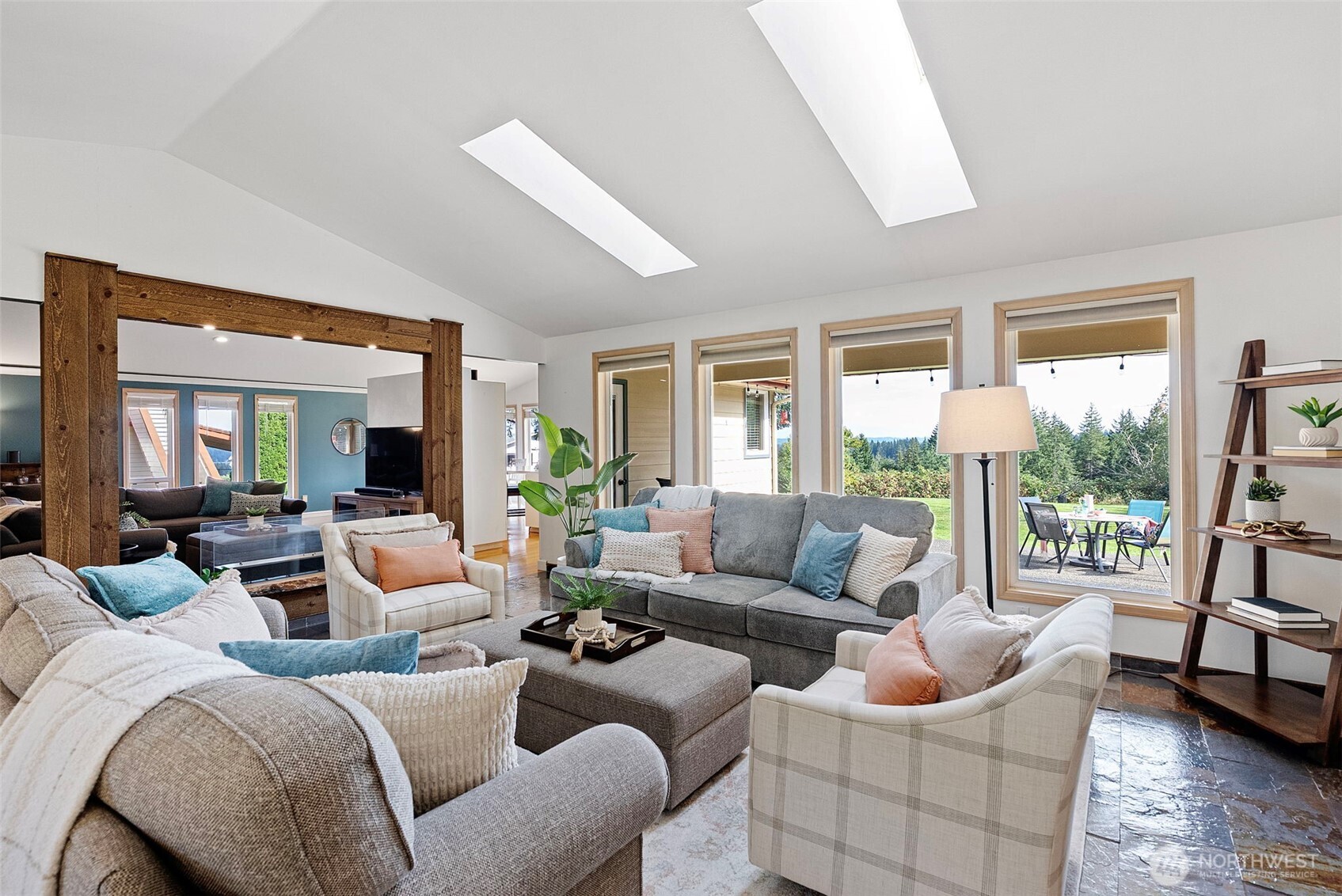 5149 NW Viewpoint Lane , Bremerton, WA 98312
