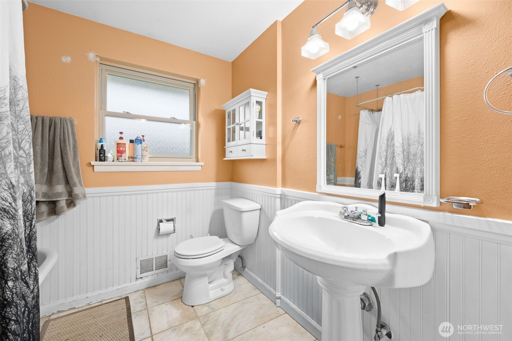 1703 N Frace Street , Tacoma, WA 98406