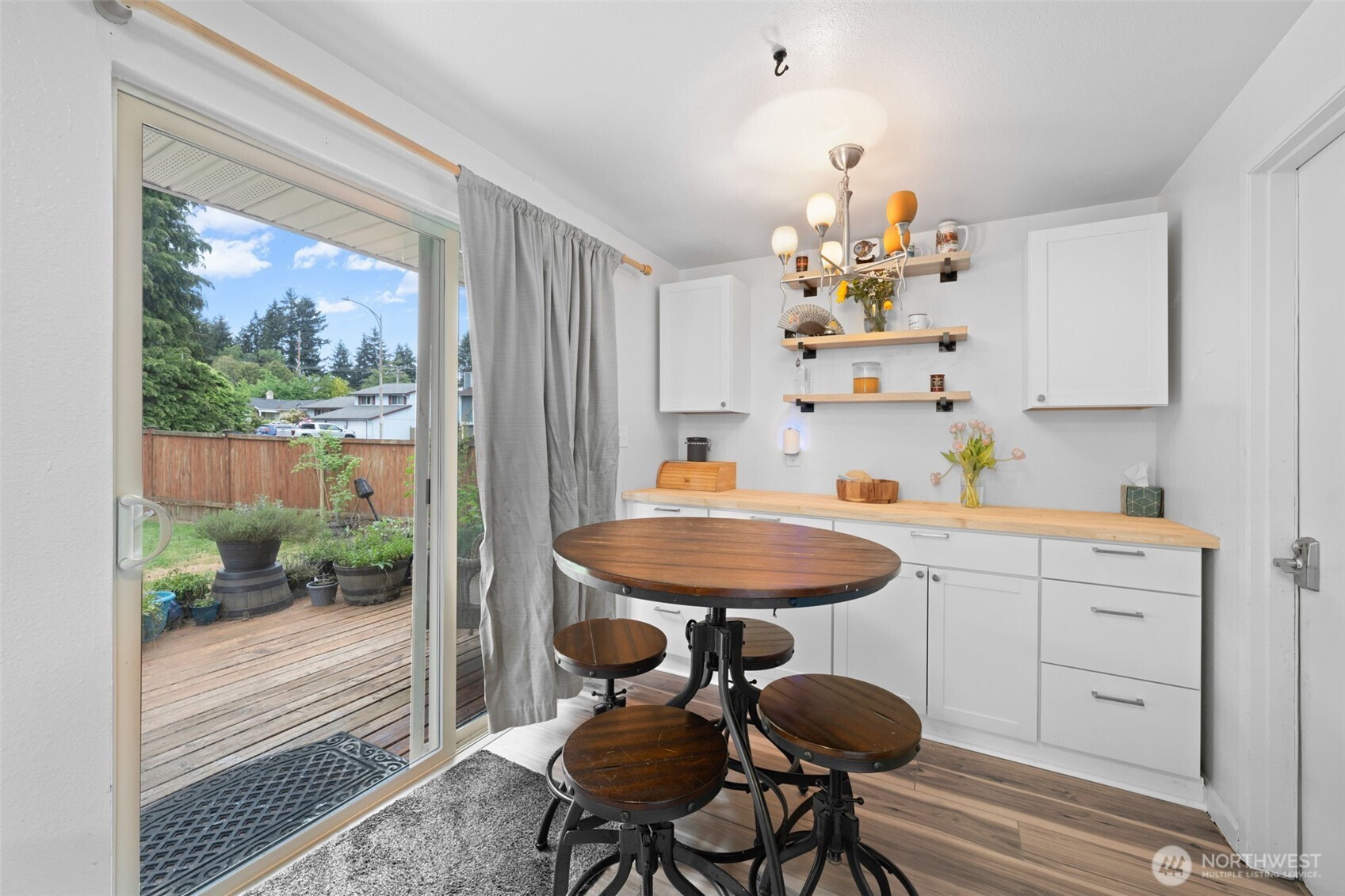 1703 N Frace Street , Tacoma, WA 98406