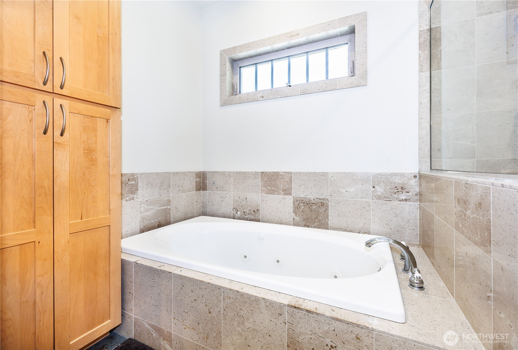 246 Shallow Shore Road , Bellingham, WA 98229
