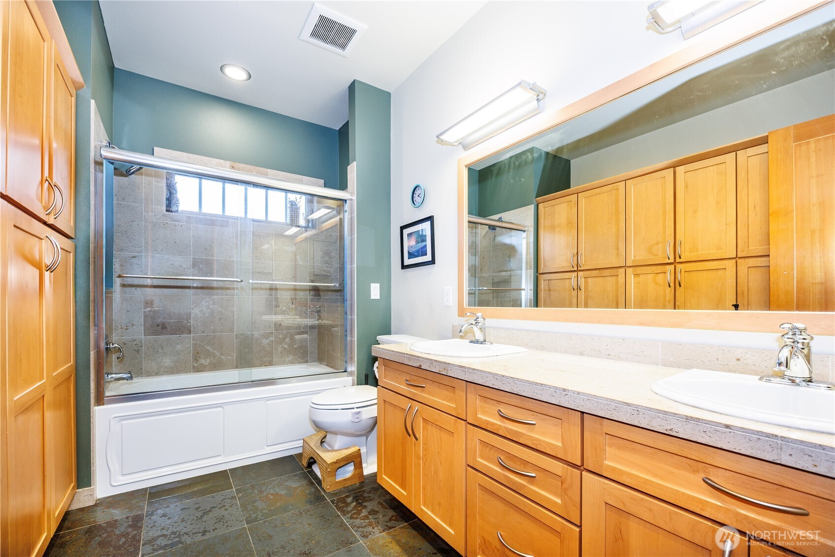 246 Shallow Shore Road , Bellingham, WA 98229