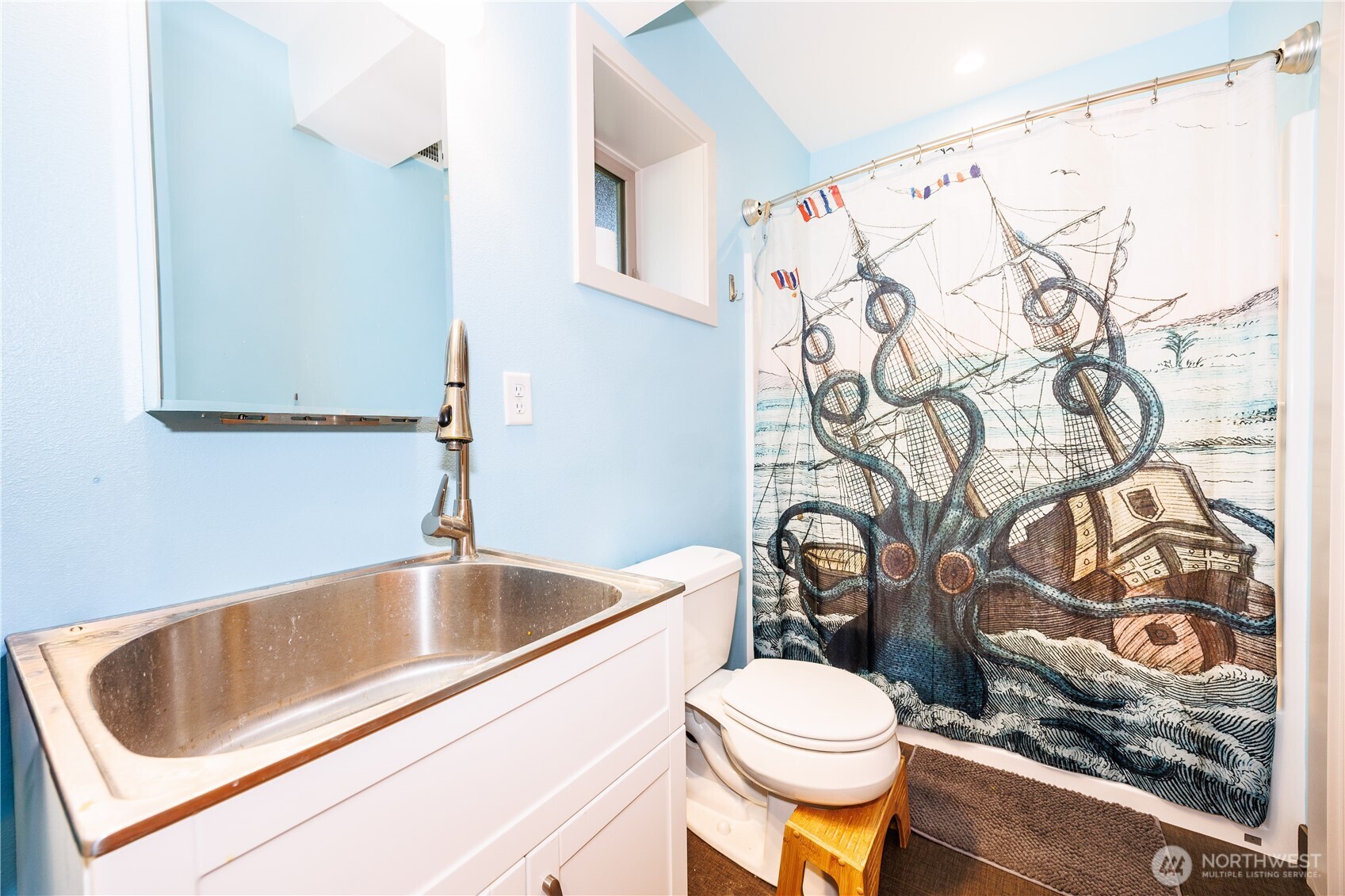 246 Shallow Shore Road , Bellingham, WA 98229