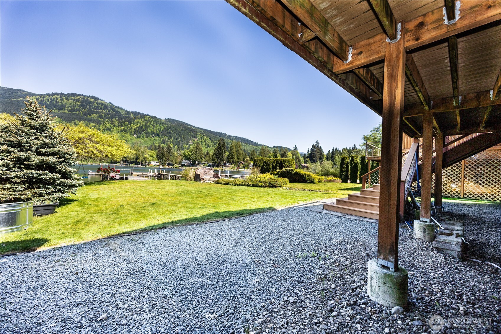 246 Shallow Shore Road , Bellingham, WA 98229