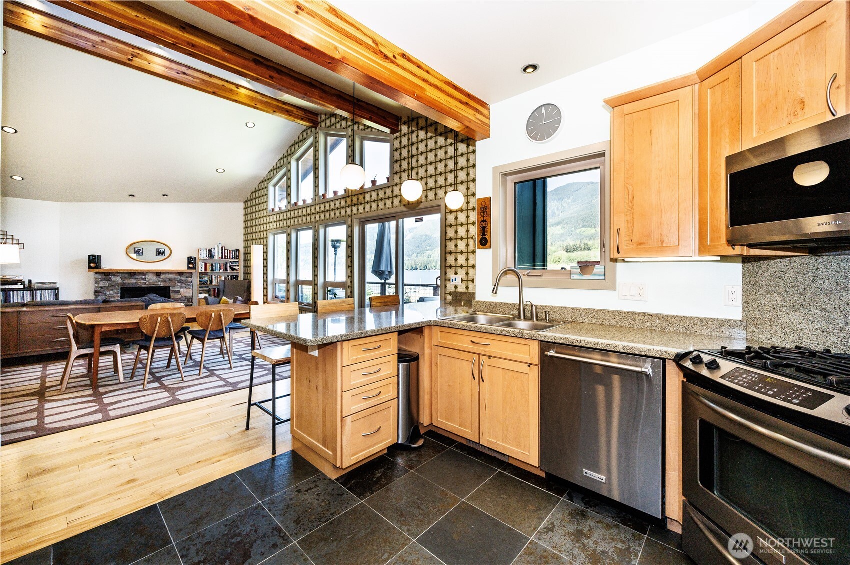 246 Shallow Shore Road , Bellingham, WA 98229