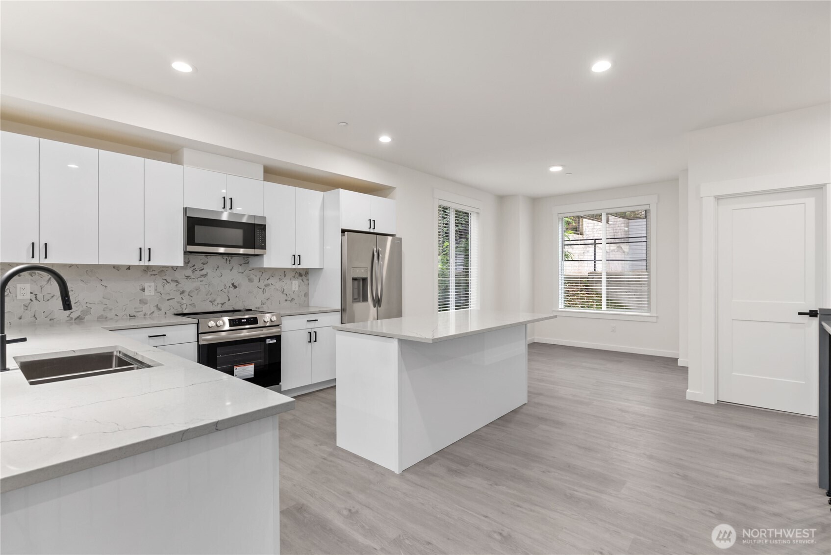 1926 S Washington Street #B206, Tacoma, WA 98405