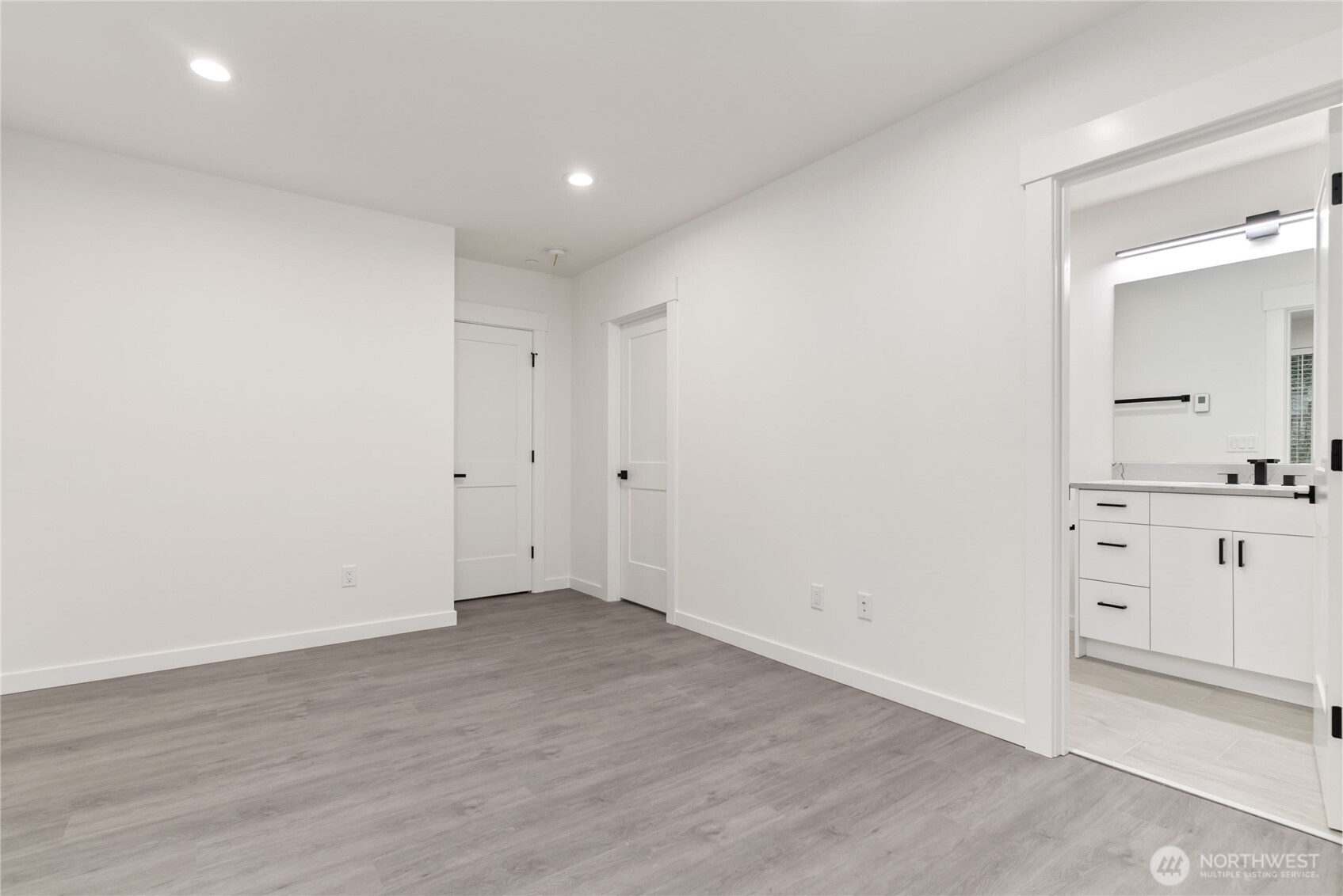 1926 S Washington Street #B206, Tacoma, WA 98405