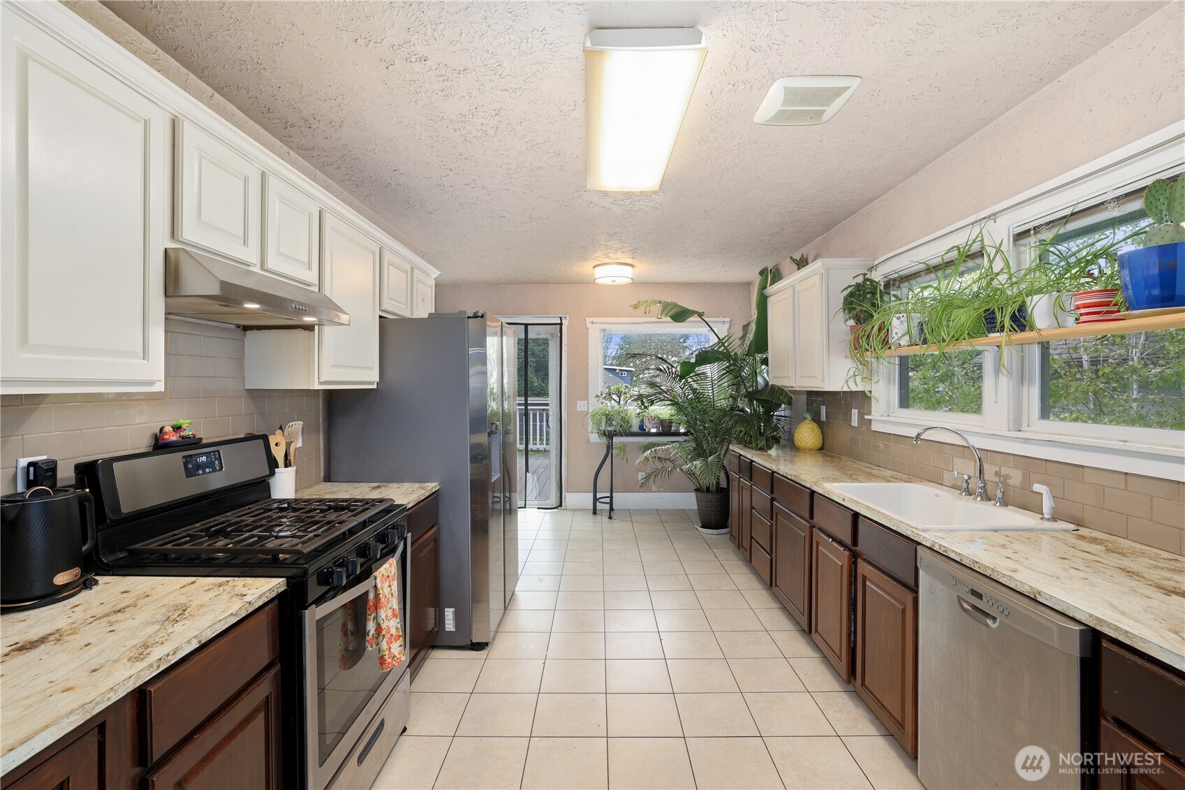 4330 Tacoma Avenue S, Tacoma, WA 98418