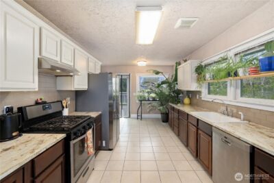 4330 Tacoma Avenue S, Tacoma, WA 98418 - Photo 9