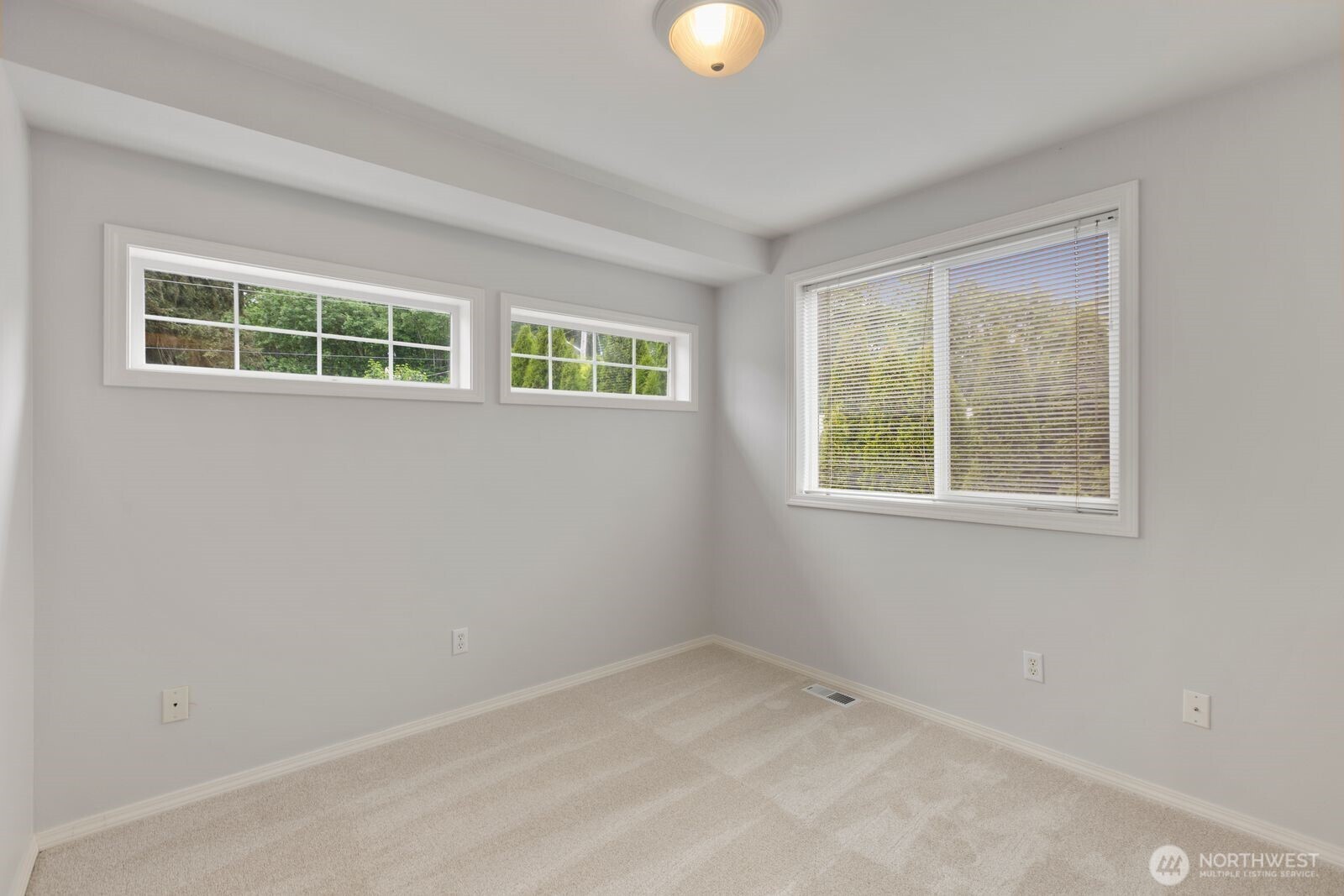 4405 S 261st Street , Kent, WA 98032