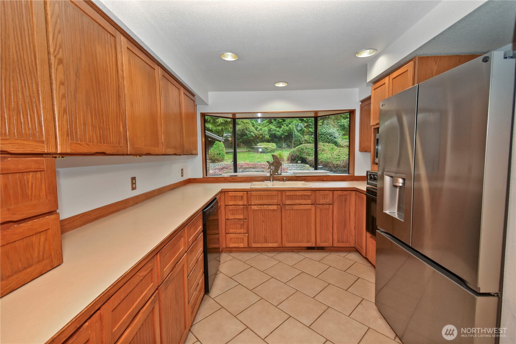 33025 E Holm Lake Drive SE, Auburn, WA 98092