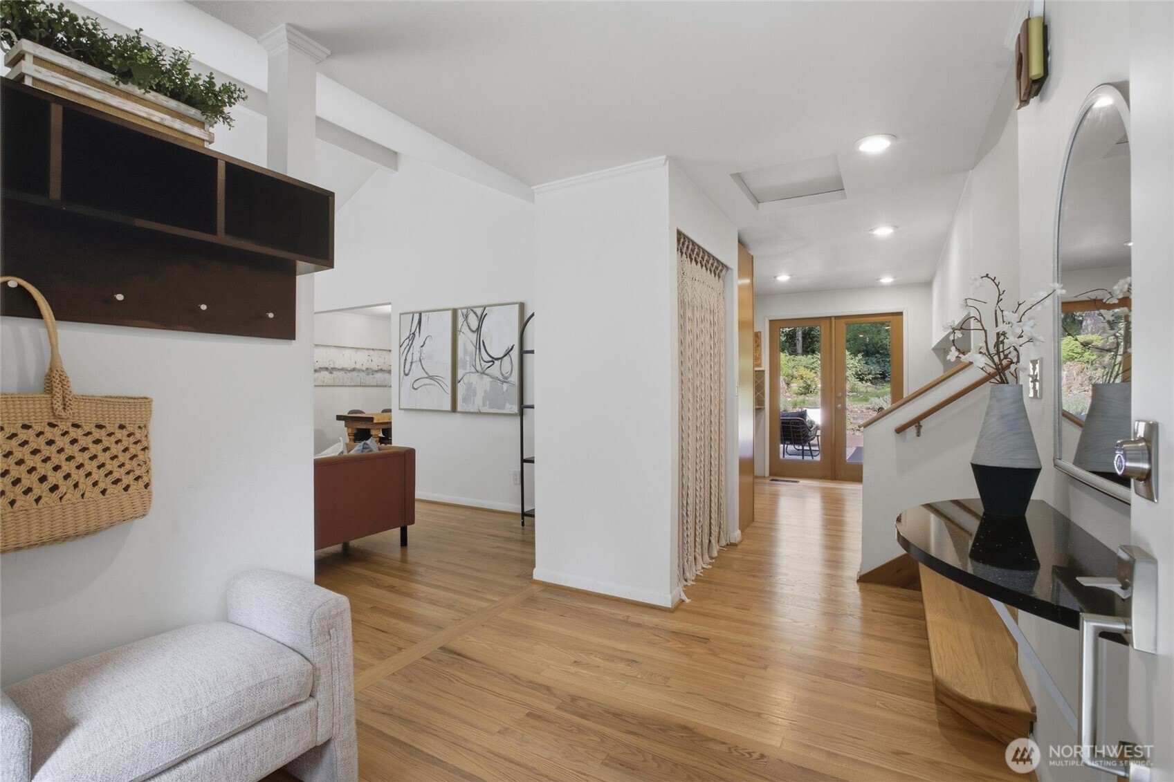 22731 95th Avenue SE, Woodinville, WA 98077