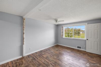 11103 13th Street E, Edgewood, WA 98372 - Photo 17